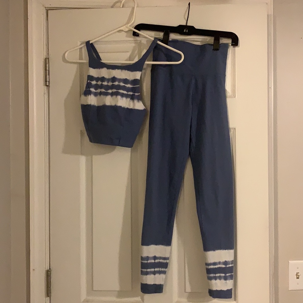 Aerie blue tie die work out set size small